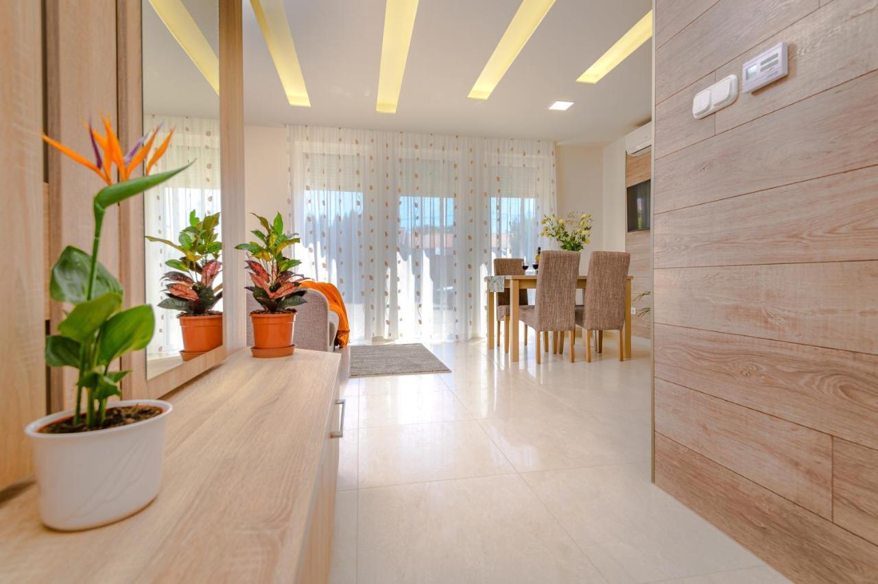 Bella Apartments No1 Hajdúszoboszló Buitenkant foto